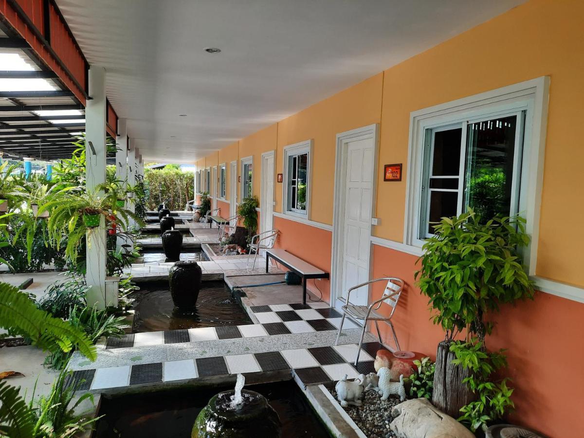 Fancy Carp Resort Csaam Kültér fotó