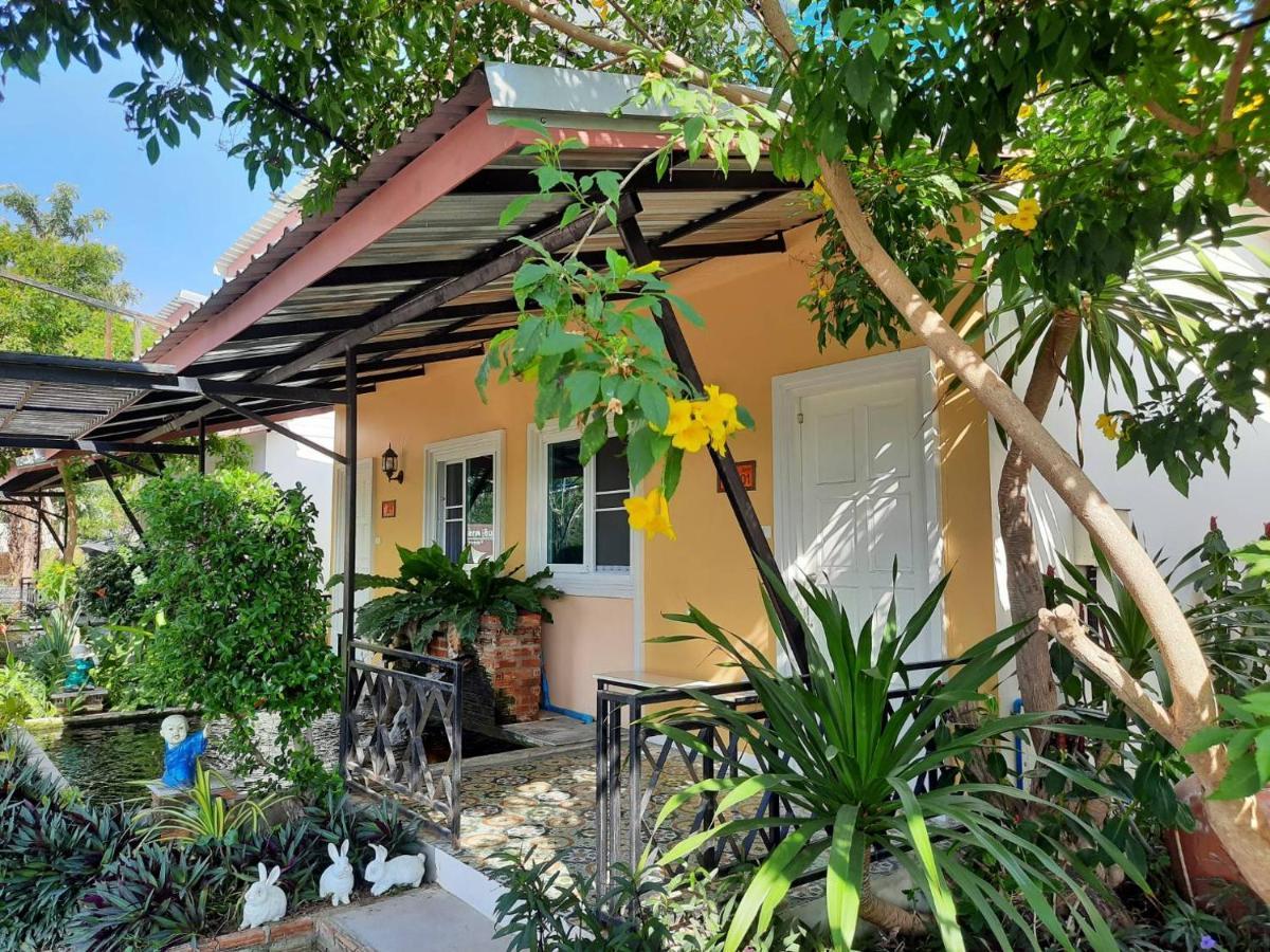 Fancy Carp Resort Csaam Kültér fotó