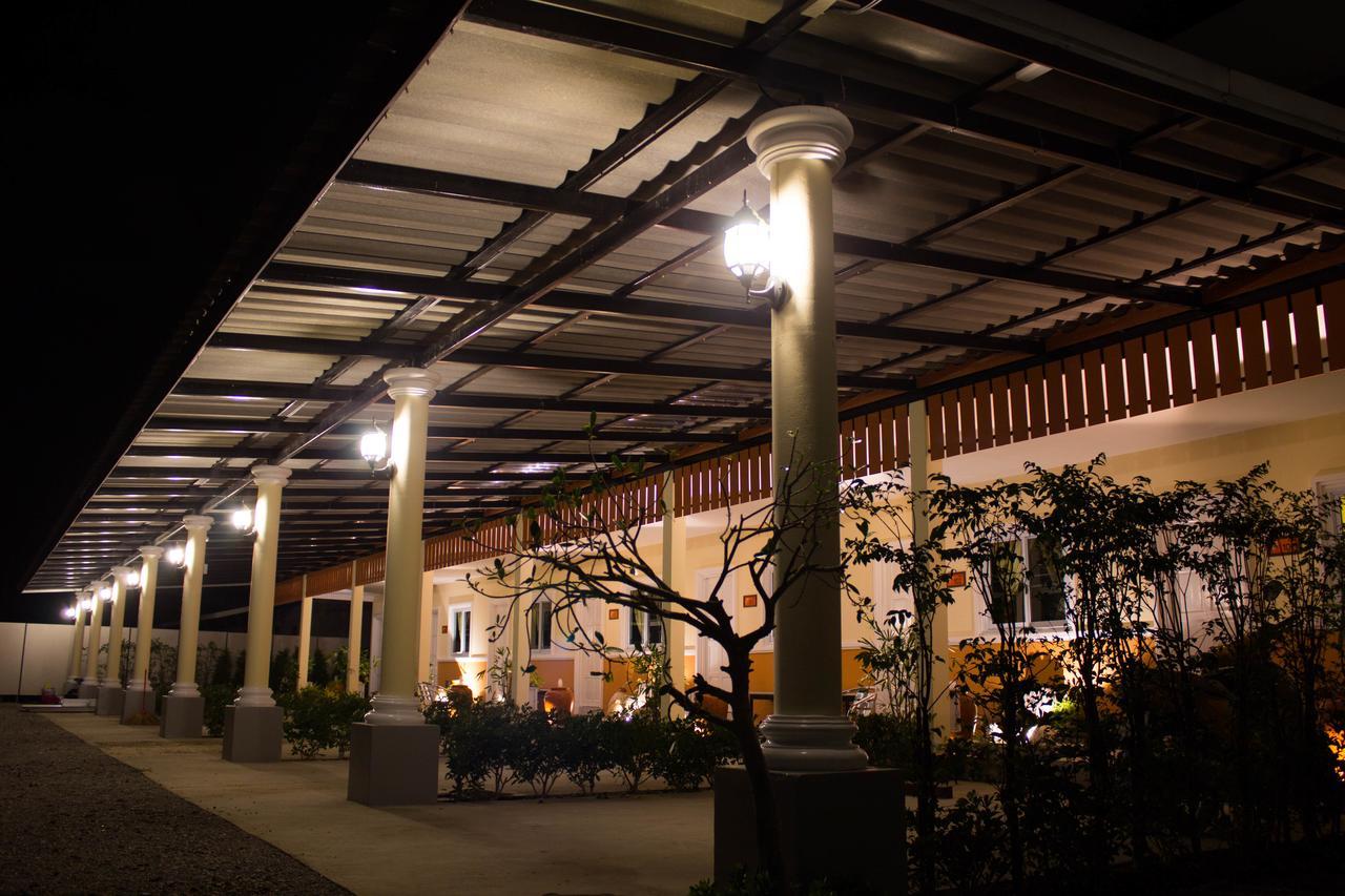 Fancy Carp Resort Csaam Kültér fotó