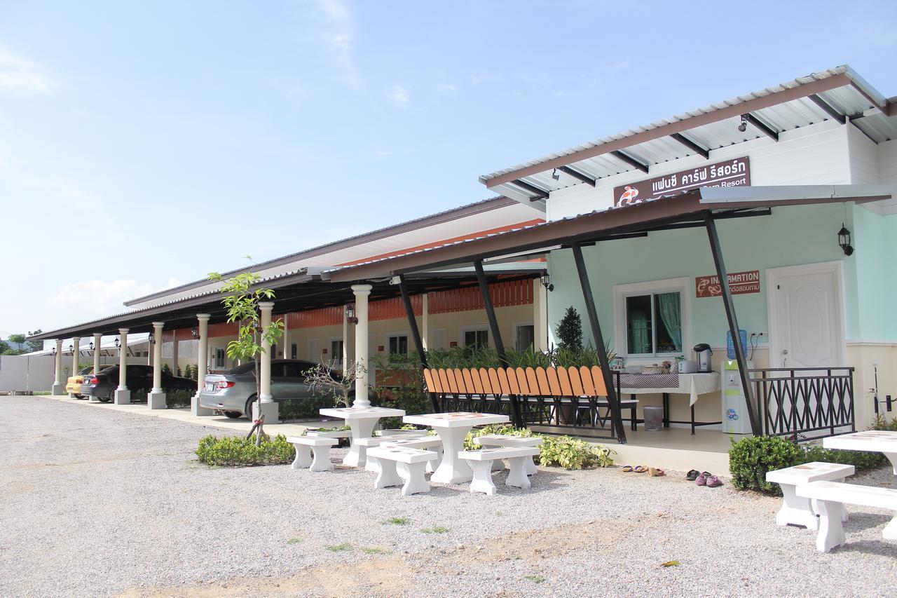 Fancy Carp Resort Csaam Kültér fotó