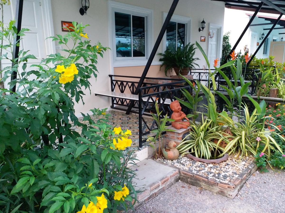 Fancy Carp Resort Csaam Kültér fotó