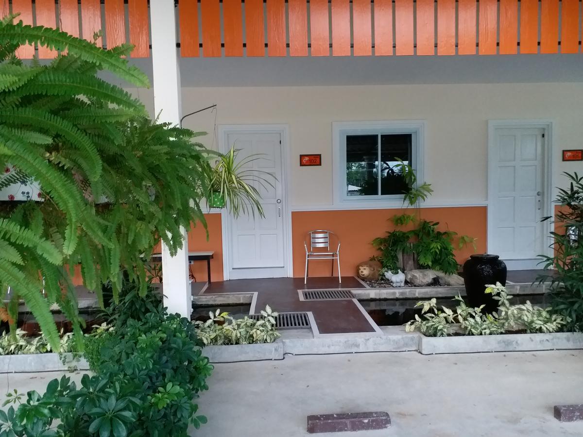 Fancy Carp Resort Csaam Kültér fotó