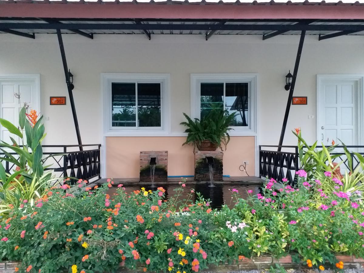 Fancy Carp Resort Csaam Kültér fotó